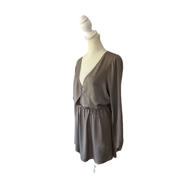 Tobi casual minidress olive green size large - Picture 2 of 9